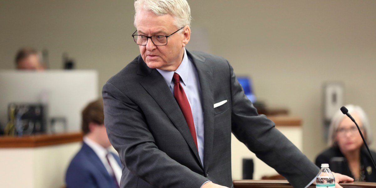 Um erro contábil de US $ 1,8 bilhão na bola de neve em 10 anos na Carolina do Sul - e poderia custar ao tesoureiro do estado seu trabalho